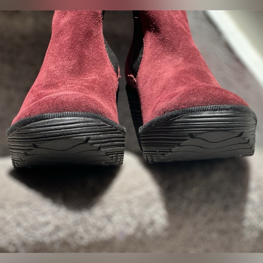 SOLD NEW Fly London Wine Suede Leather Wedge Ankle Boots Pull-On Women’s US 7.5 - Picture 8 of 10